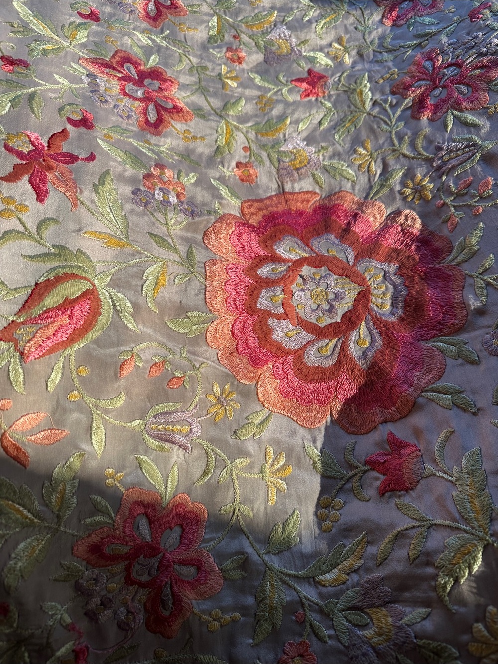 Vintage Silk Piano Shawl Hand-Embroidered Floral in Pale Pink- hot pink flowers - Picture 11 of 16
